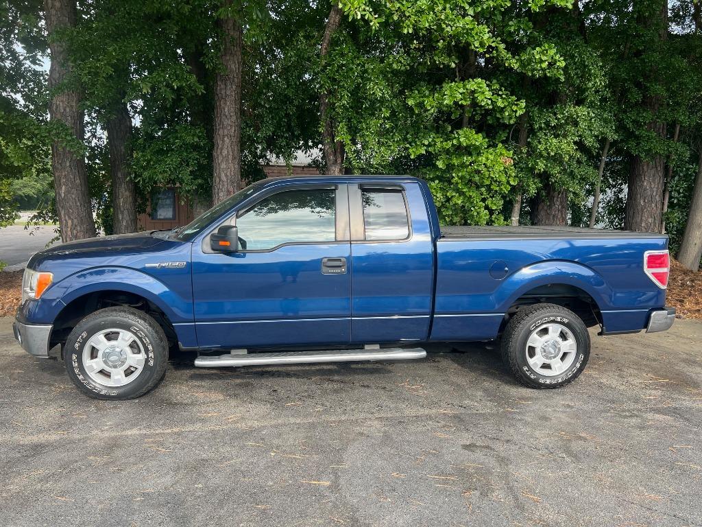 2010 Ford F-150 XLT's photo